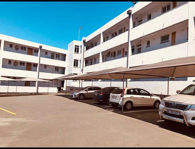 1.5 BEDROOM SECTIONAL TITLE FOR SALE IN MORNINGSIDE